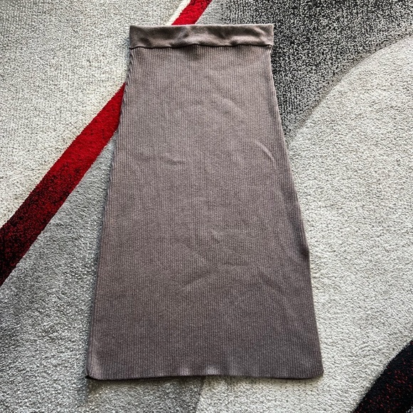 Rails Bettie Latte Knit Side Slit Old Money MIDI Skirt - Picture 3 of 7